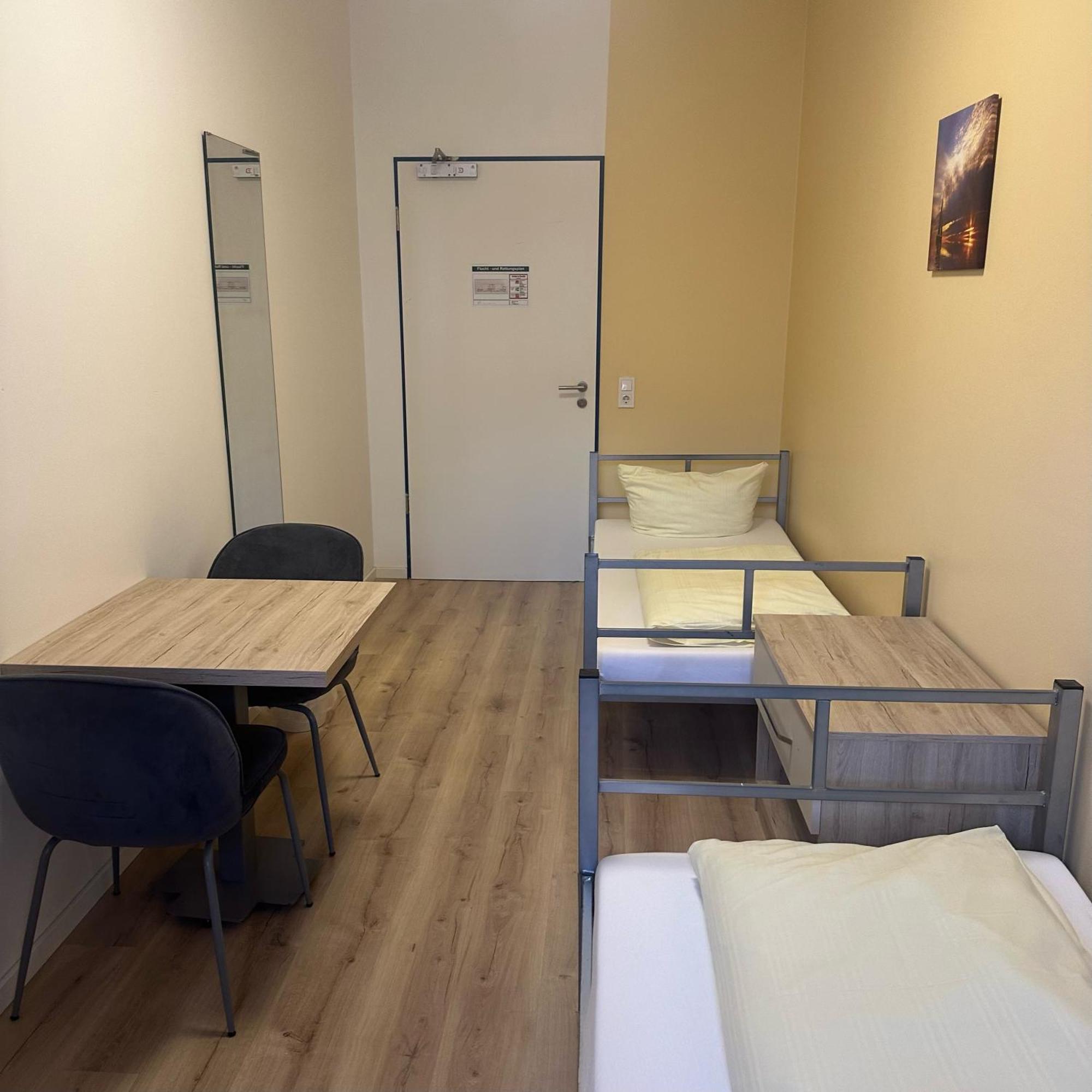 Low Budget Hostel Мюнхен Екстер'єр фото