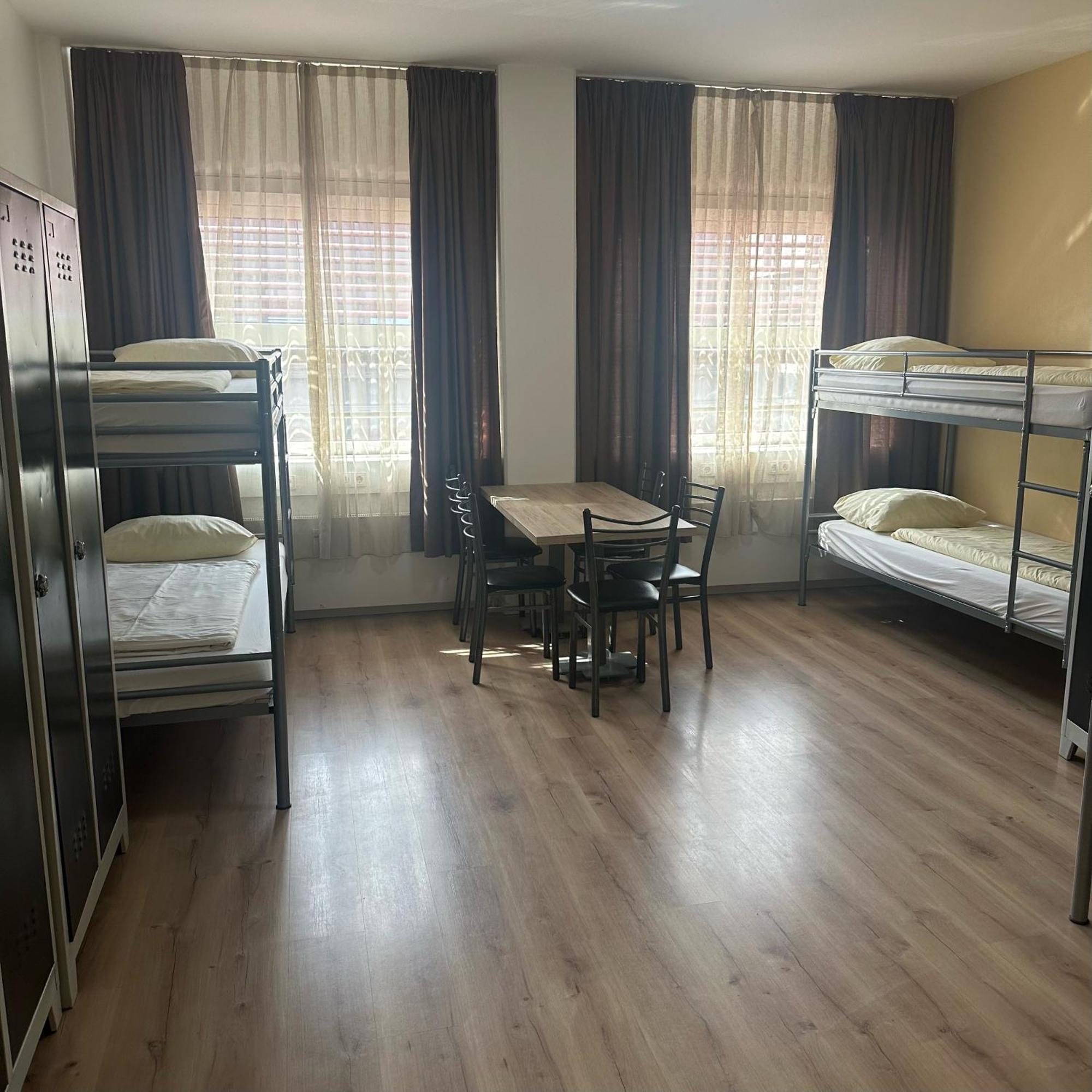 Low Budget Hostel Мюнхен Екстер'єр фото